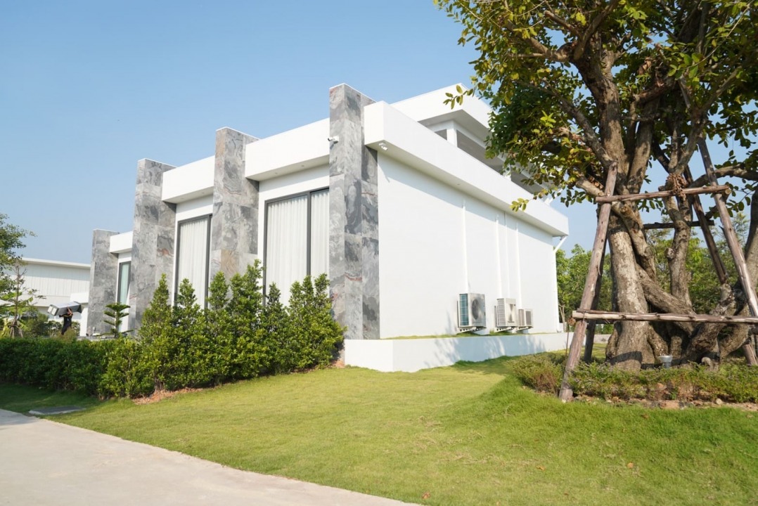 ติดตั้งกระจกอะลูมิเนียม ติดตั้งกระจกอะลูมิเนียม